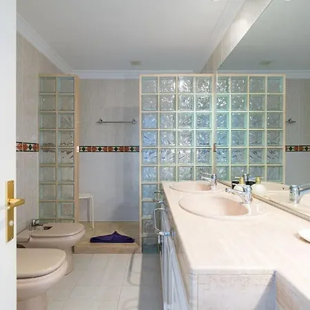 Erizos بلايا بلانكا