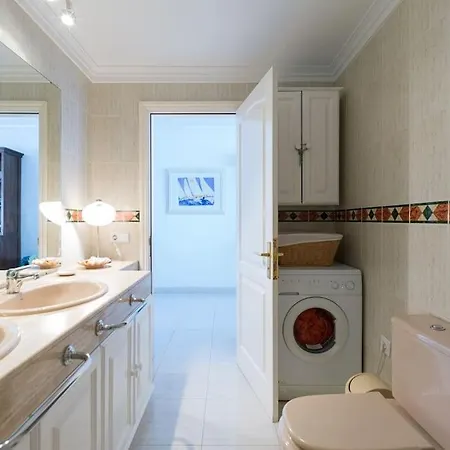 Apartment Erizos *